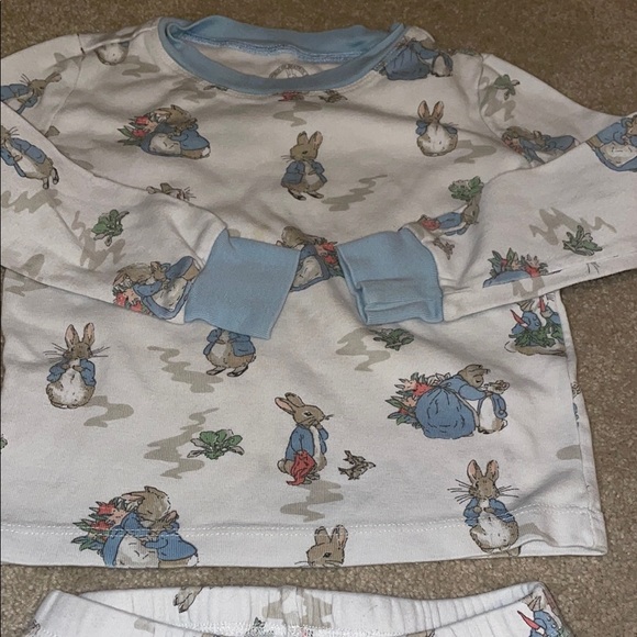 Peter Rabbit Pajamas - Picture 4 of 6